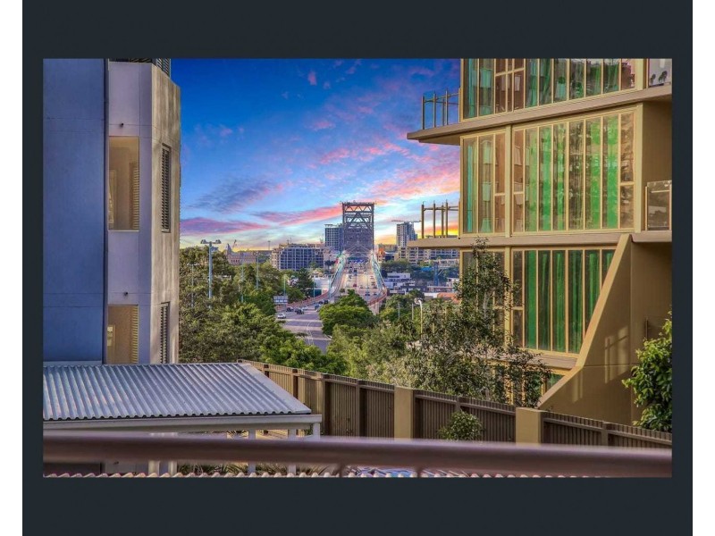 2/446 Main Street, Kangaroo Point QLD 4169