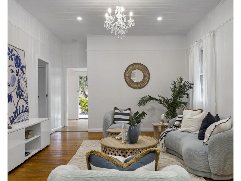 2 Charlotte Street, Blackstone QLD 4304