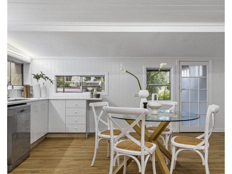 2 Charlotte Street, Blackstone QLD 4304