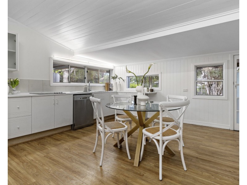 2 Charlotte Street, Blackstone QLD 4304