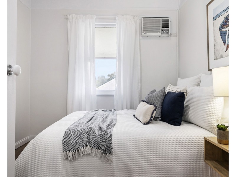 2 Charlotte Street, Blackstone QLD 4304