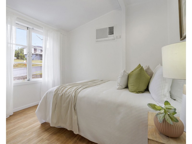 2 Charlotte Street, Blackstone QLD 4304