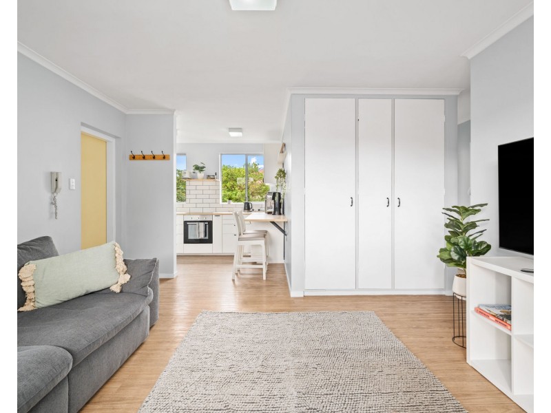 1/8 Blackburn Street, Moorooka QLD 4105