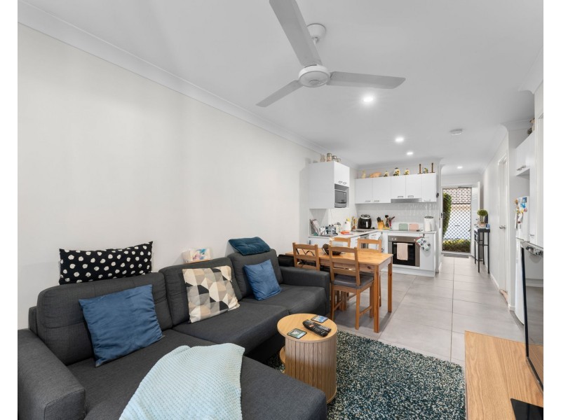 16/10 Bishop Street, Eagleby QLD 4207