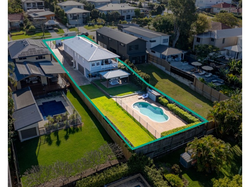 10 Olinda Street, Carina QLD 4152