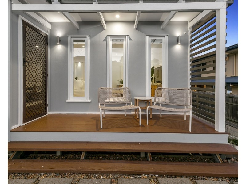 10 Olinda Street, Carina QLD 4152