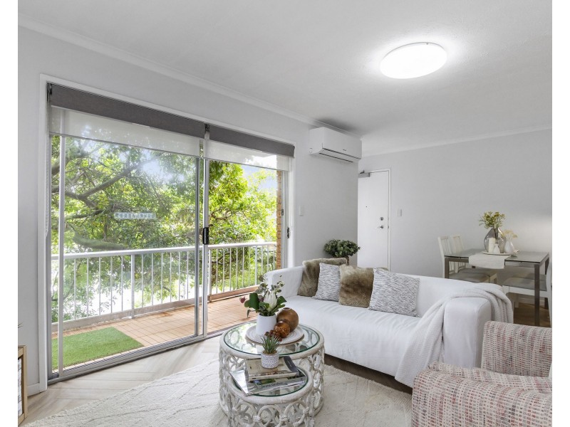 1/18 North Street, Southport QLD 4215