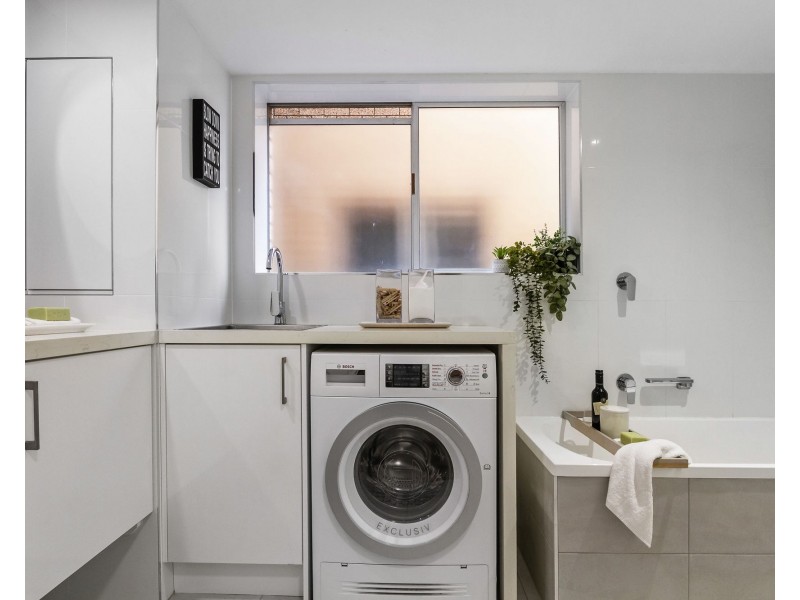 1/18 North Street, Southport QLD 4215