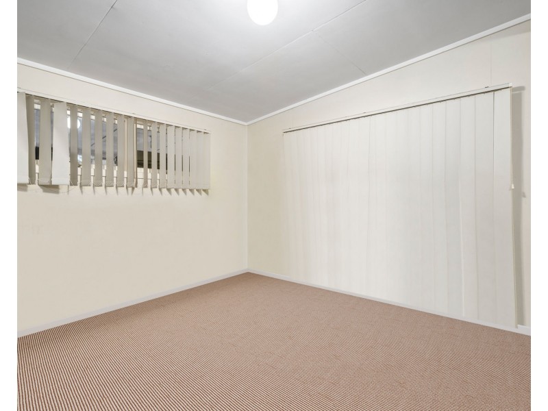 49 Cotswold Street, Carina QLD 4152