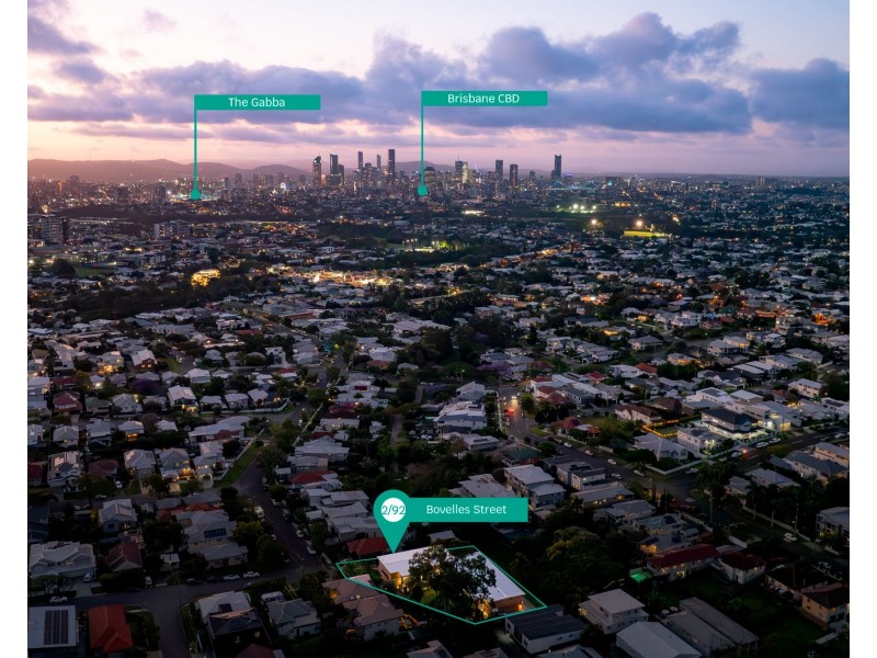 2/92 Bovelles Street, Camp Hill QLD 4152