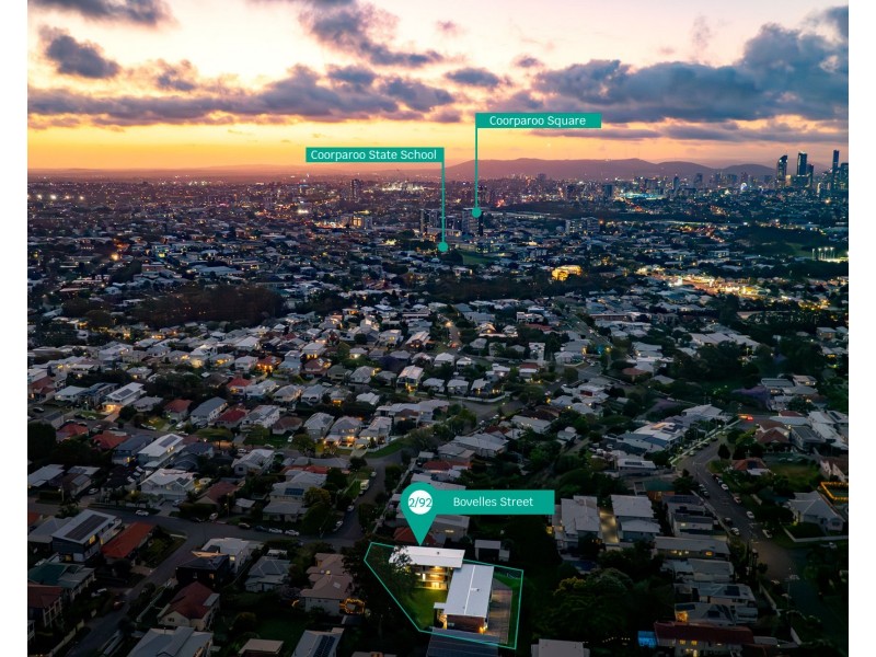 2/92 Bovelles Street, Camp Hill QLD 4152