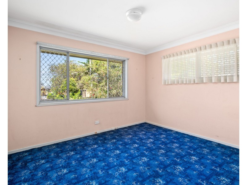 53 Dirkala Street, Mansfield QLD 4122