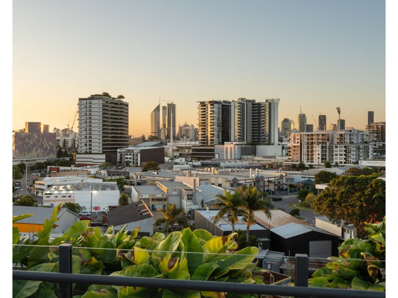 402/8 Holden Street, Woolloongabba QLD 4102