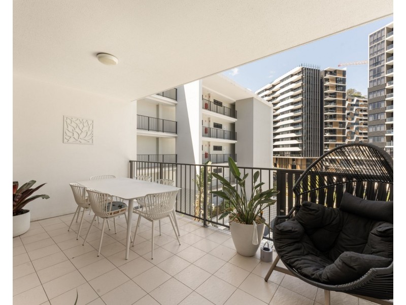 402/8 Holden Street, Woolloongabba QLD 4102