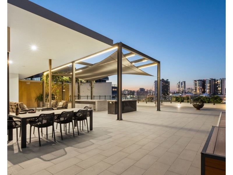 402/8 Holden Street, Woolloongabba QLD 4102