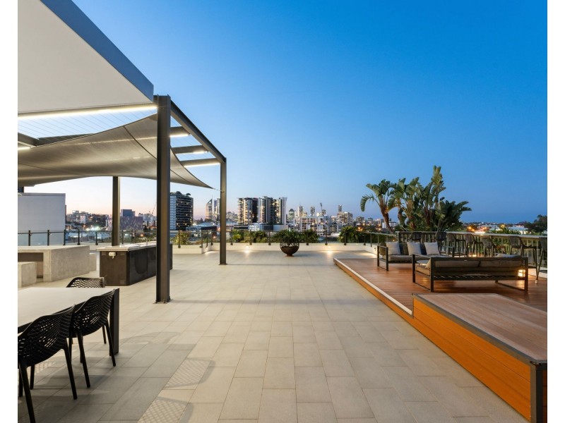 402/8 Holden Street, Woolloongabba QLD 4102