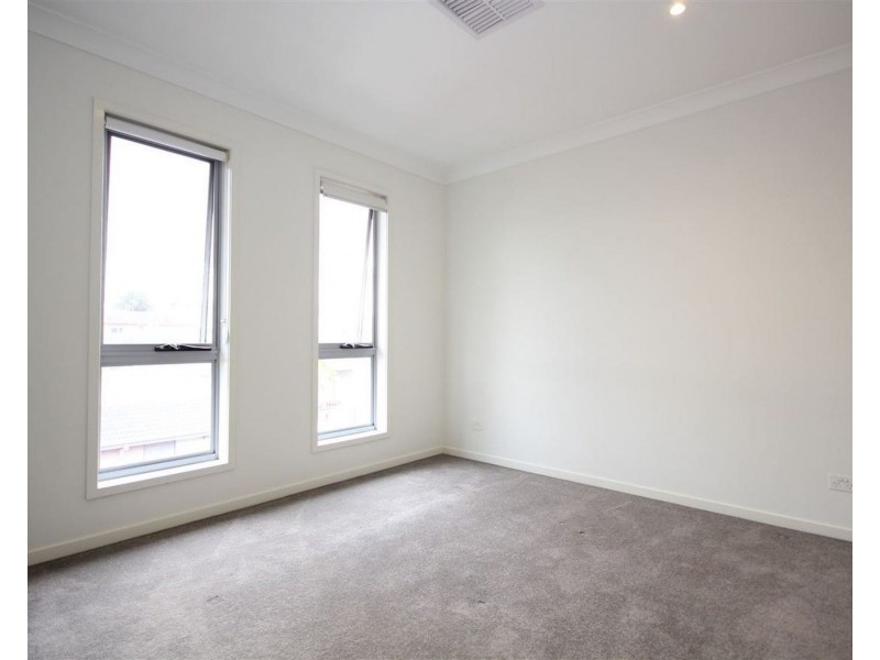 2/736 Wynnum Road, Morningside QLD 4170