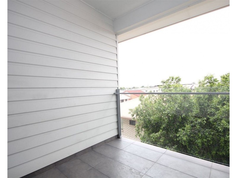 2/736 Wynnum Road, Morningside QLD 4170