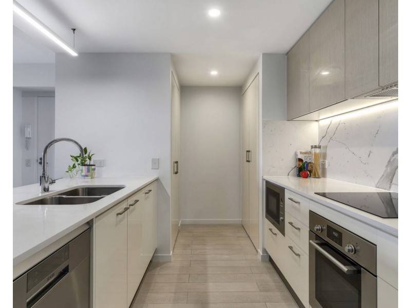 307/45 Shakespeare Street, Coorparoo QLD 4151