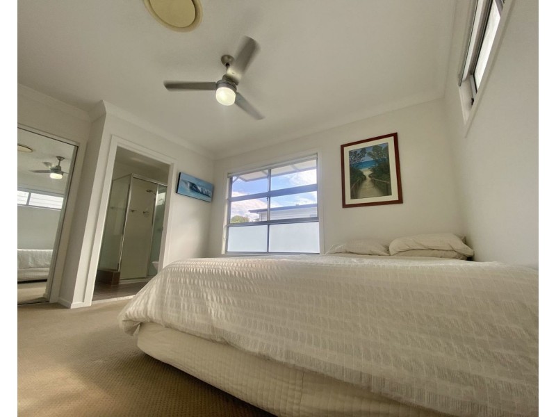 10/17 Hilltop Court, Carina QLD 4152