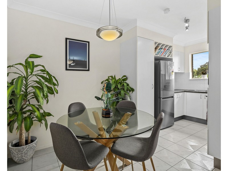 5/12 Mclay Street, Coorparoo QLD 4151