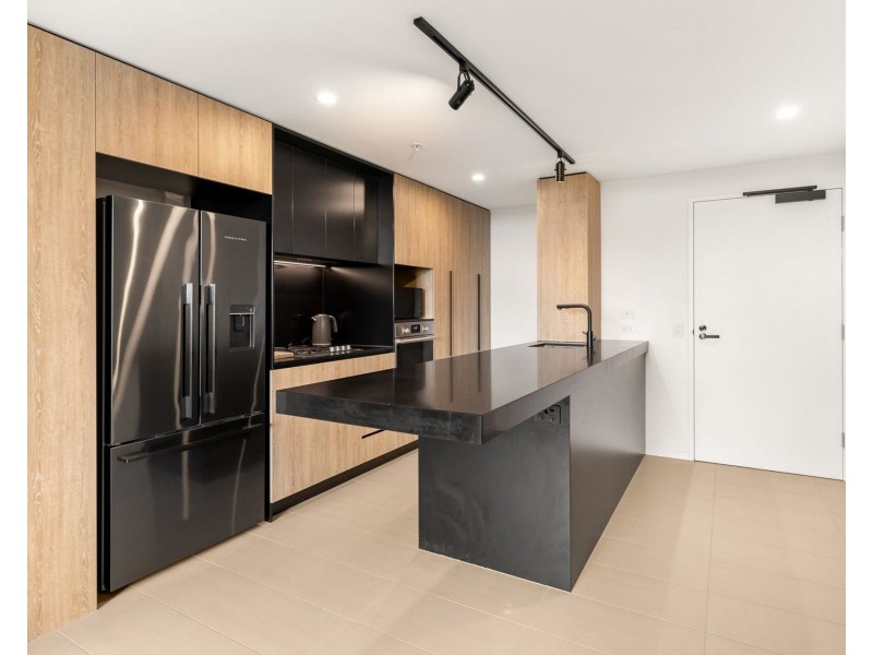 607/19 Deshon Street, Woolloongabba QLD 4102