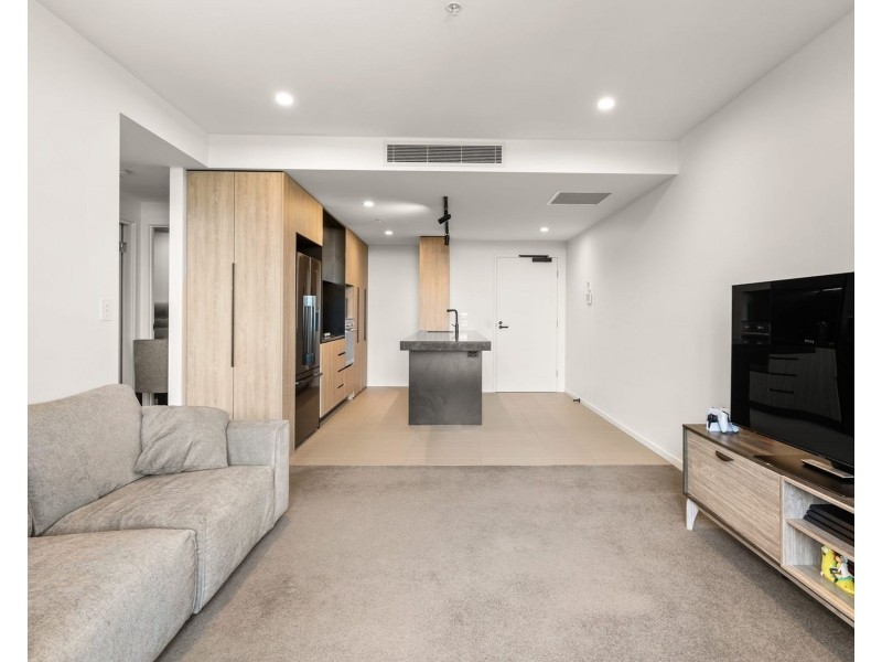 607/19 Deshon Street, Woolloongabba QLD 4102