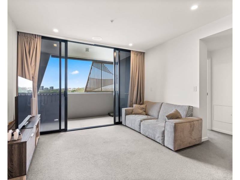 607/19 Deshon Street, Woolloongabba QLD 4102