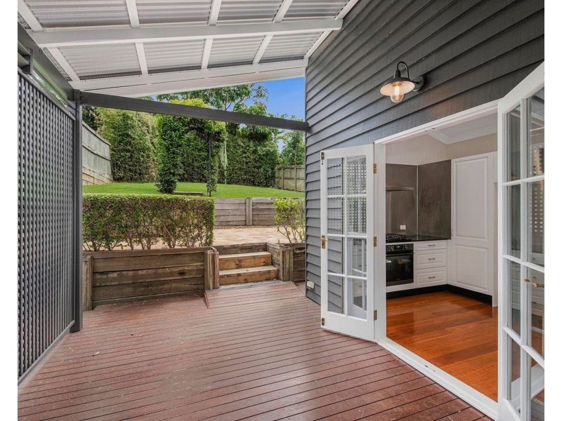 44 Riddell St, Bulimba QLD 4171