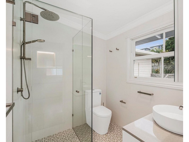 44 Riddell St, Bulimba QLD 4171