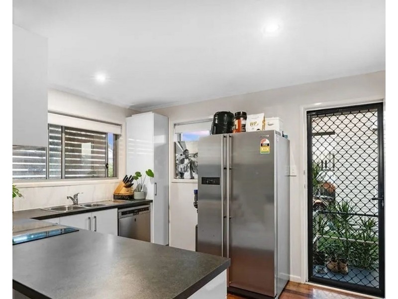 1/111 Grosvenor Street, Morningside QLD 4170