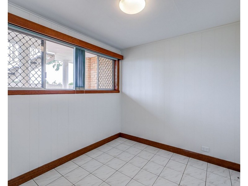 8 Joplin Street, Robertson QLD 4109