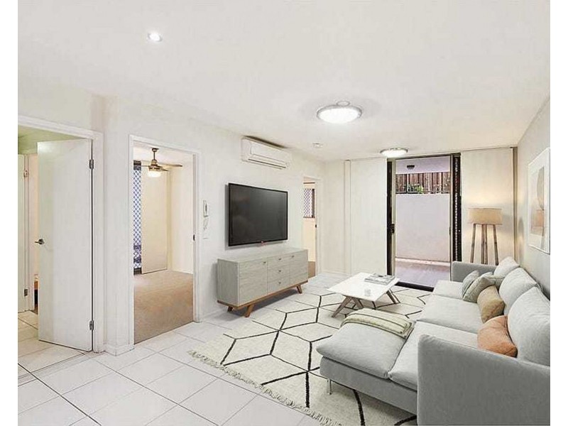 4/11 Riding Road, Hawthorne QLD 4171