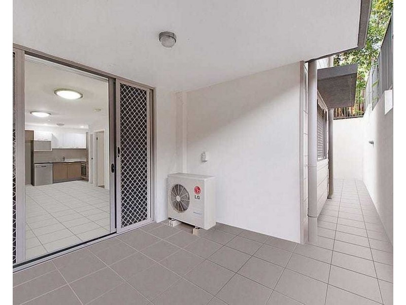 4/11 Riding Road, Hawthorne QLD 4171