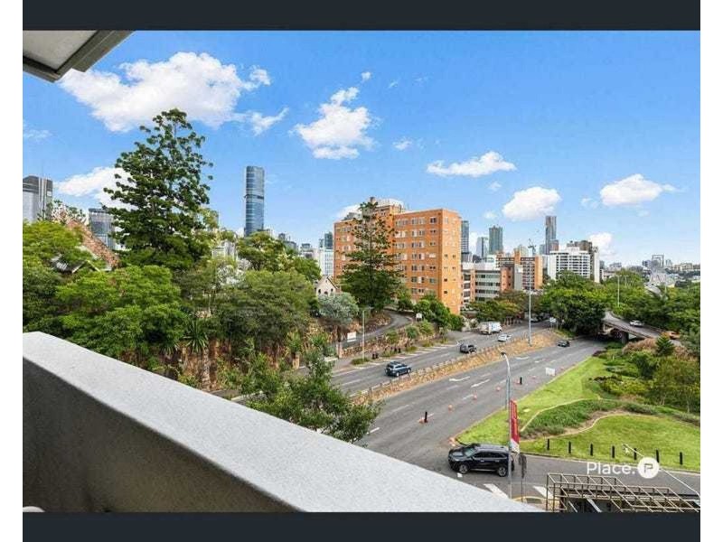 12/446 Main Street, Kangaroo Point QLD 4169