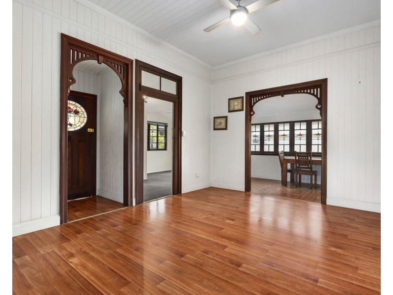 28 Marquis Street, Greenslopes QLD 4120