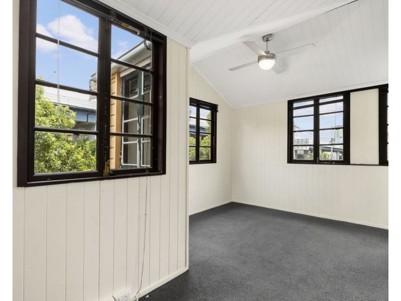 28 Marquis Street, Greenslopes QLD 4120