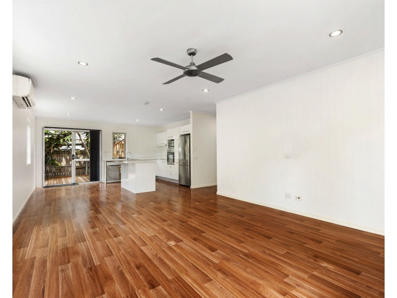 28 Marquis Street, Greenslopes QLD 4120