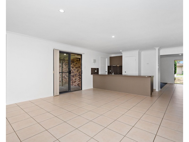 8 Elaine Place, Birkdale QLD 4159