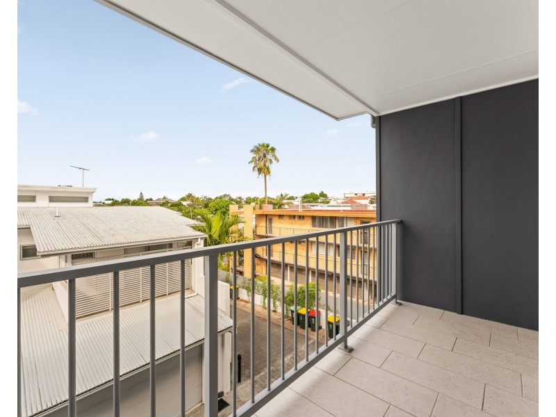 8/23 Burrai Street, Morningside QLD 4170