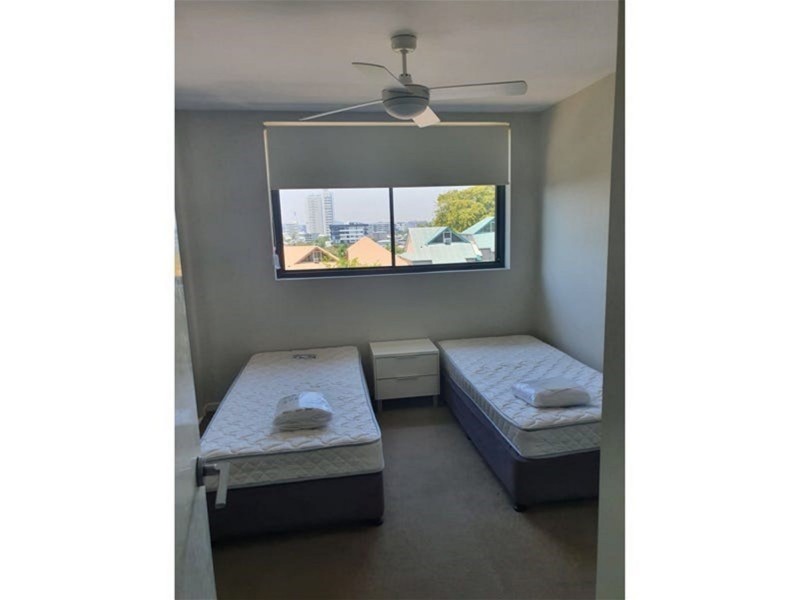 12/450 Main Street, Kangaroo Point QLD 4169