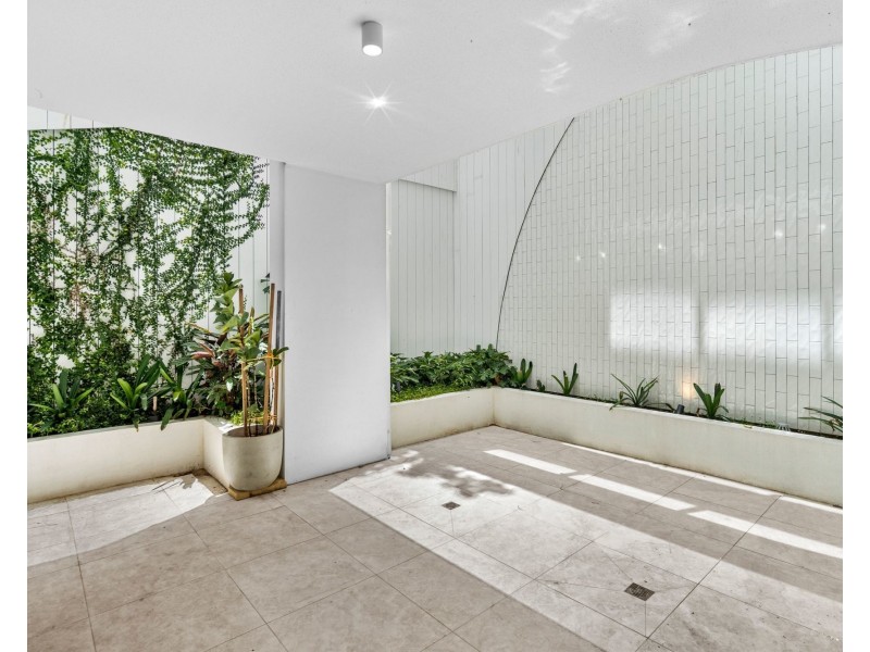 2/8 Carlton Street, Highgate Hill QLD 4101
