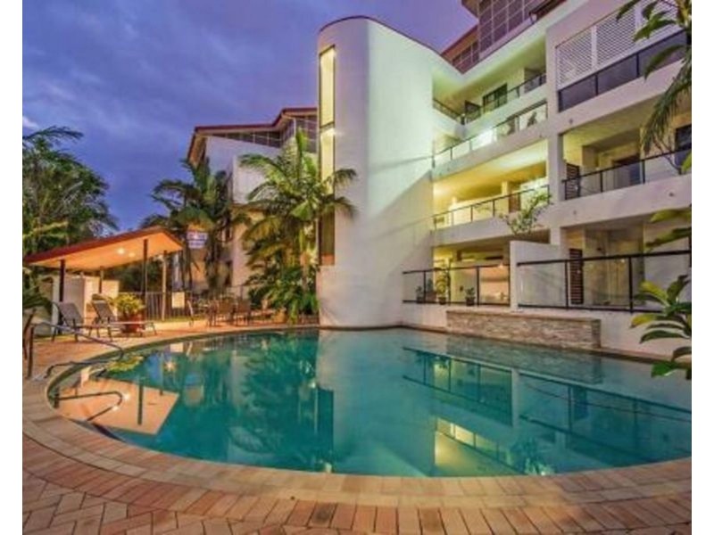 18/31-33 Railway Street, Southport QLD 4215