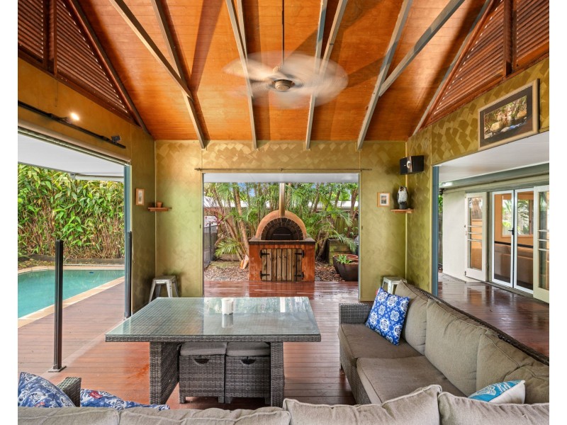 16 Luke Street, Wavell Heights QLD 4012