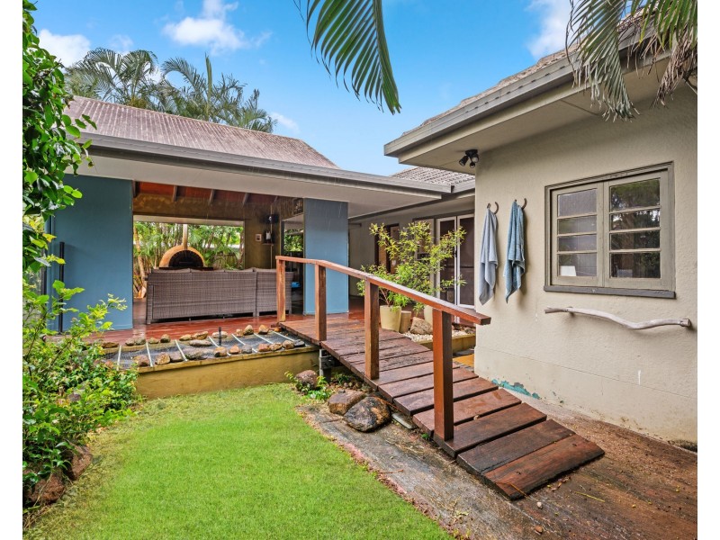 16 Luke Street, Wavell Heights QLD 4012