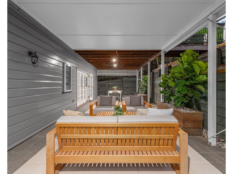 22 Merton Road, Woolloongabba QLD 4102