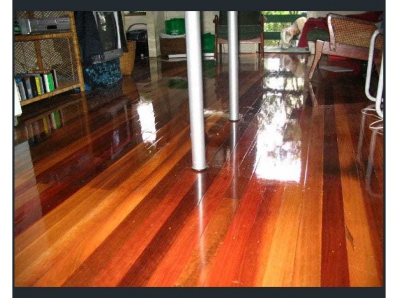 19 Cross St, Fairfield QLD 4103