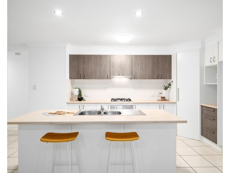 12 Dily Street, Hillcrest QLD 4118