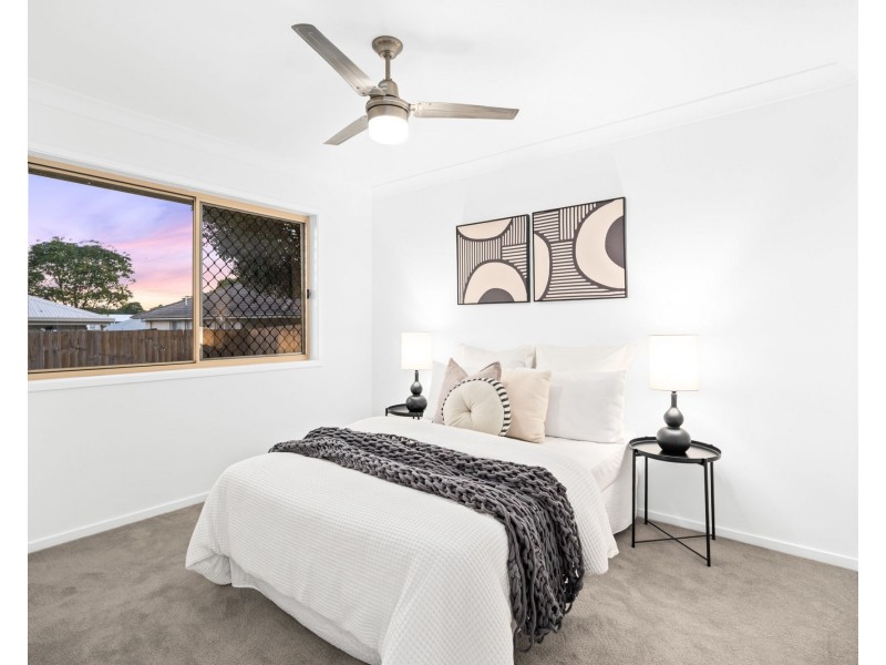 12 Dily Street, Hillcrest QLD 4118