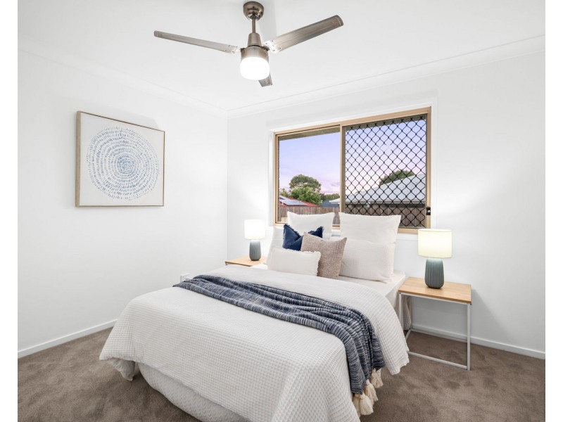 12 Dily Street, Hillcrest QLD 4118